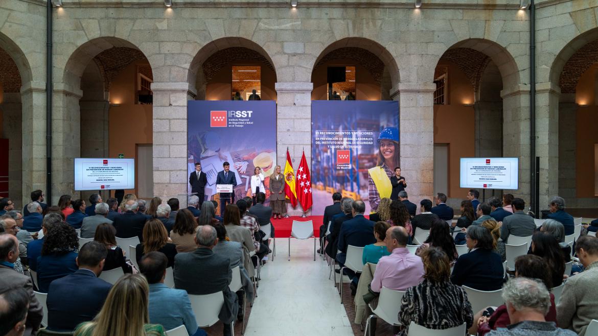 VI edición de los Reconocimientos y Menciones en Prevención de Riesgos Laborales Plano general VI Reconocimientos y Menciones PRL