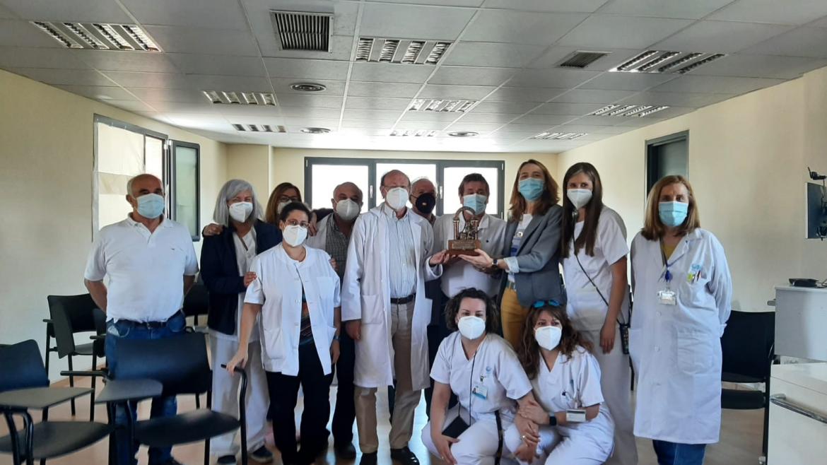 Equipo del Centro de Salud Alicante, con el premio "Hércules"