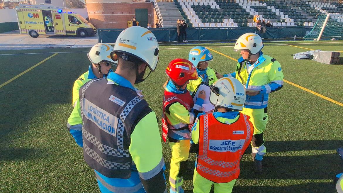 Profesionales sanitarios del SUMMA 112 participaron en el simulacro de atención a un incidente de múltiples víctimas en el Álamo
