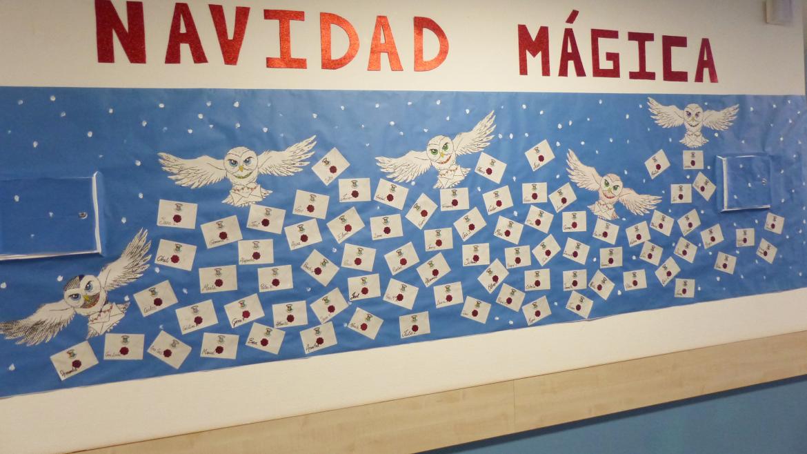 Los pacientes de los hospitales Infanta Leonor y Virgen de la Torre reciben felicitaciones navideñas Decoración navideña Hospital Universitario Infanta Leonor