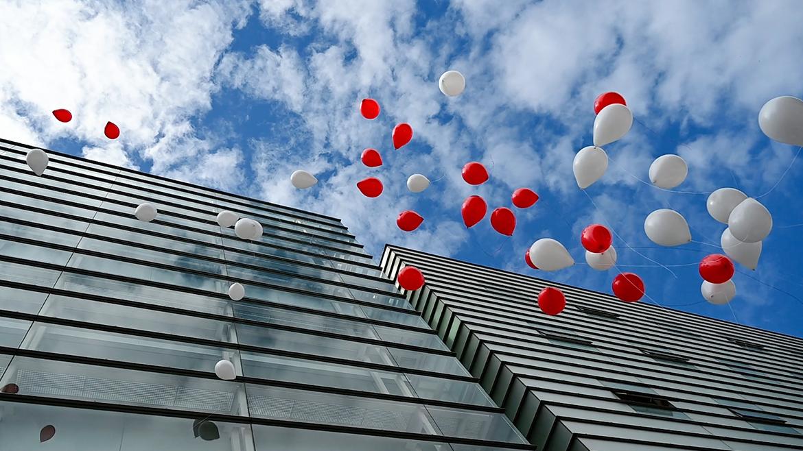 lanzamiento de globos