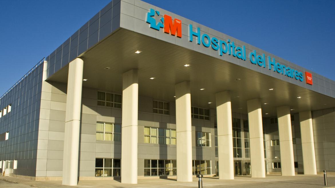 Fachada del hospital del Henares