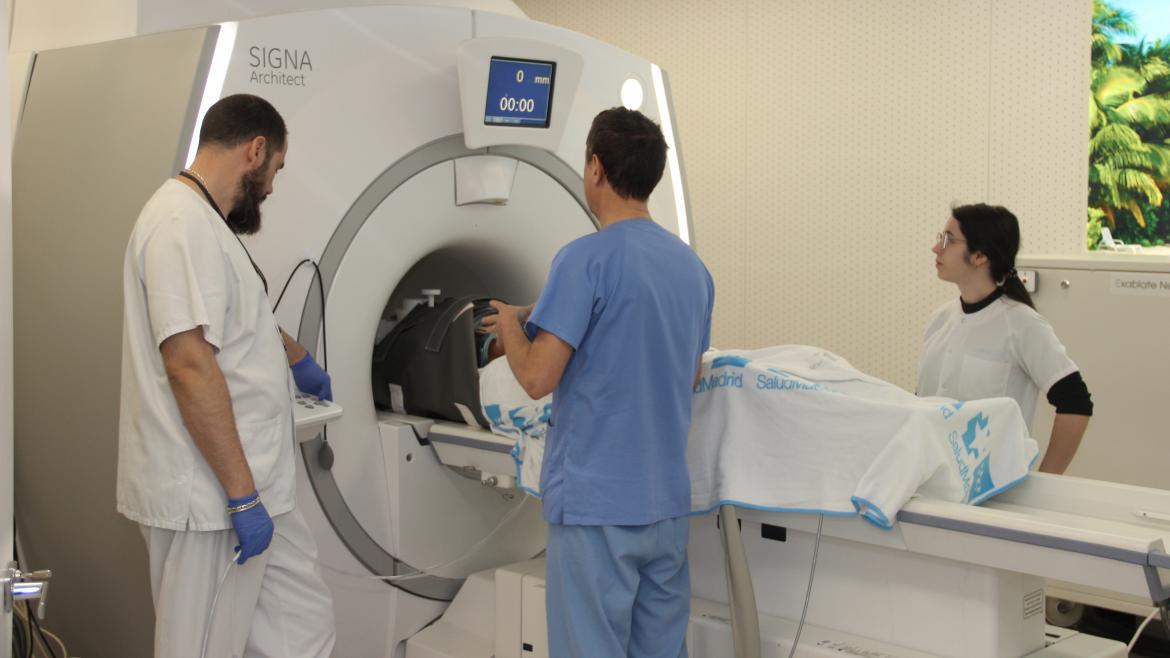 El Clínico aplica ultrasonidos de alta intensidad para tratar la neuralgia del trigémino refractario