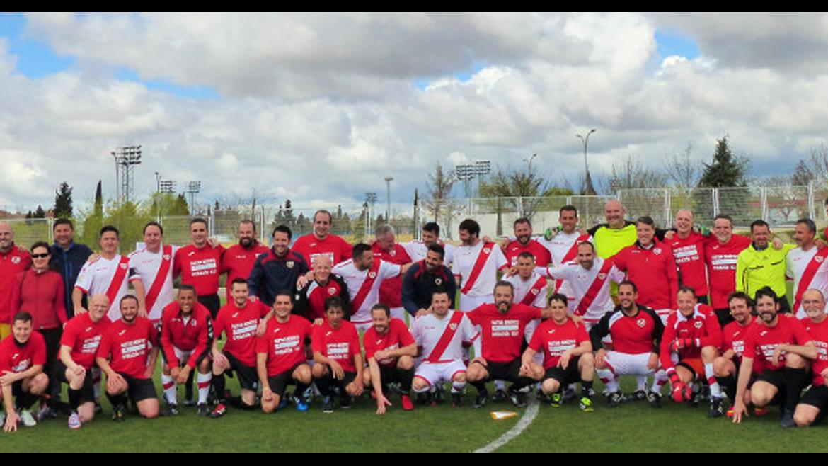 Jugadores del Hospital Infanta Leonor y Rayo Vallecano