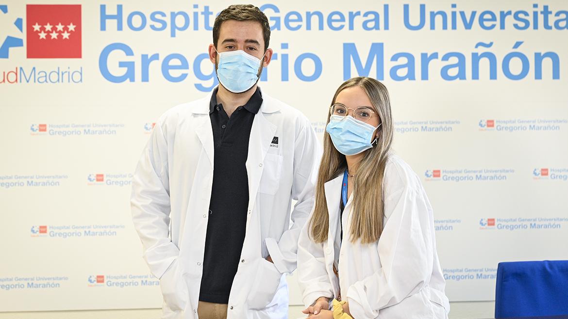 Enrique Martínez Muro y Ana Tapias Martínez residentes de 4º y 2º año de Medicina del Trabajo del Servicio de Prevención de Riesgos Laborales