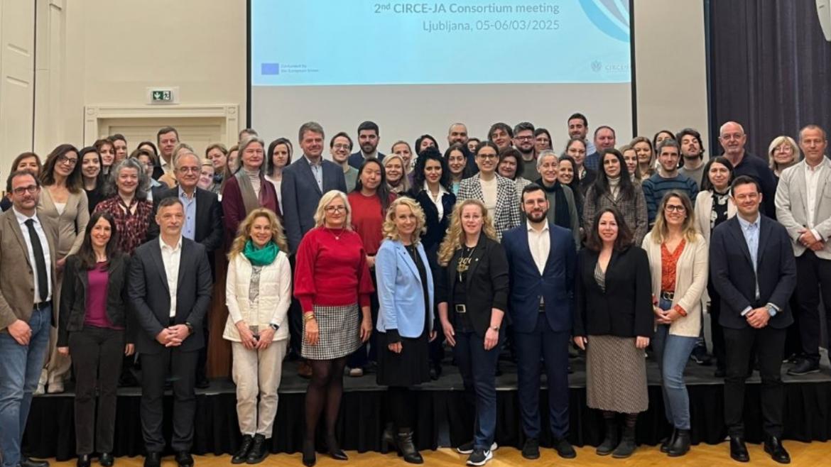 Representantes de los estados participantes en CIRCEJA