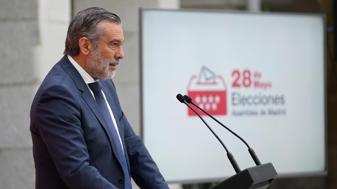 El consejero López durante su intervención