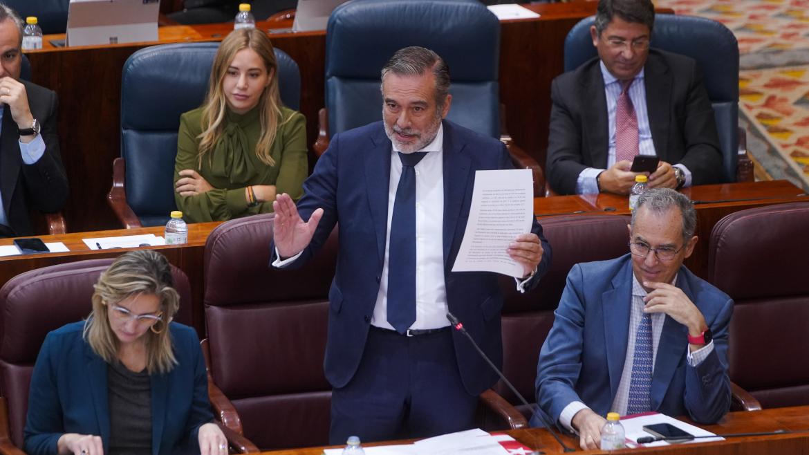 El consejero Enrique López en el pleno