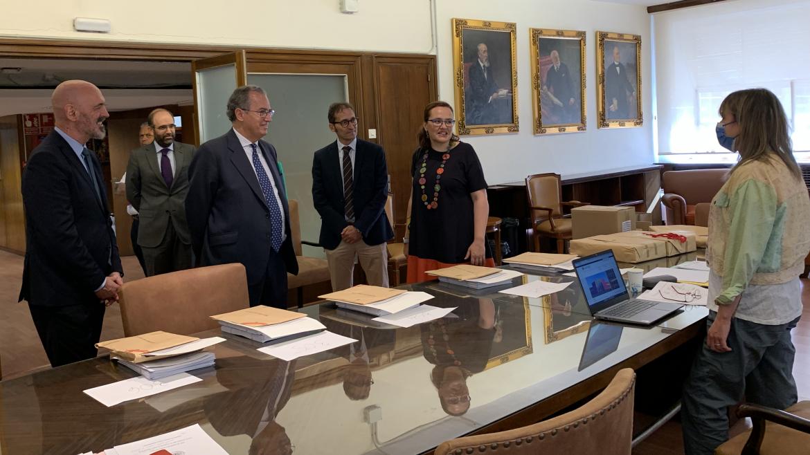 El consejero de Educación Enrique Ossorio durante su visita a la Facultad de Derecho de la Complutense