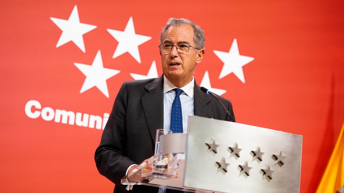 El portavoz regional, Enrique Ossorio, durante la rueda de prensa