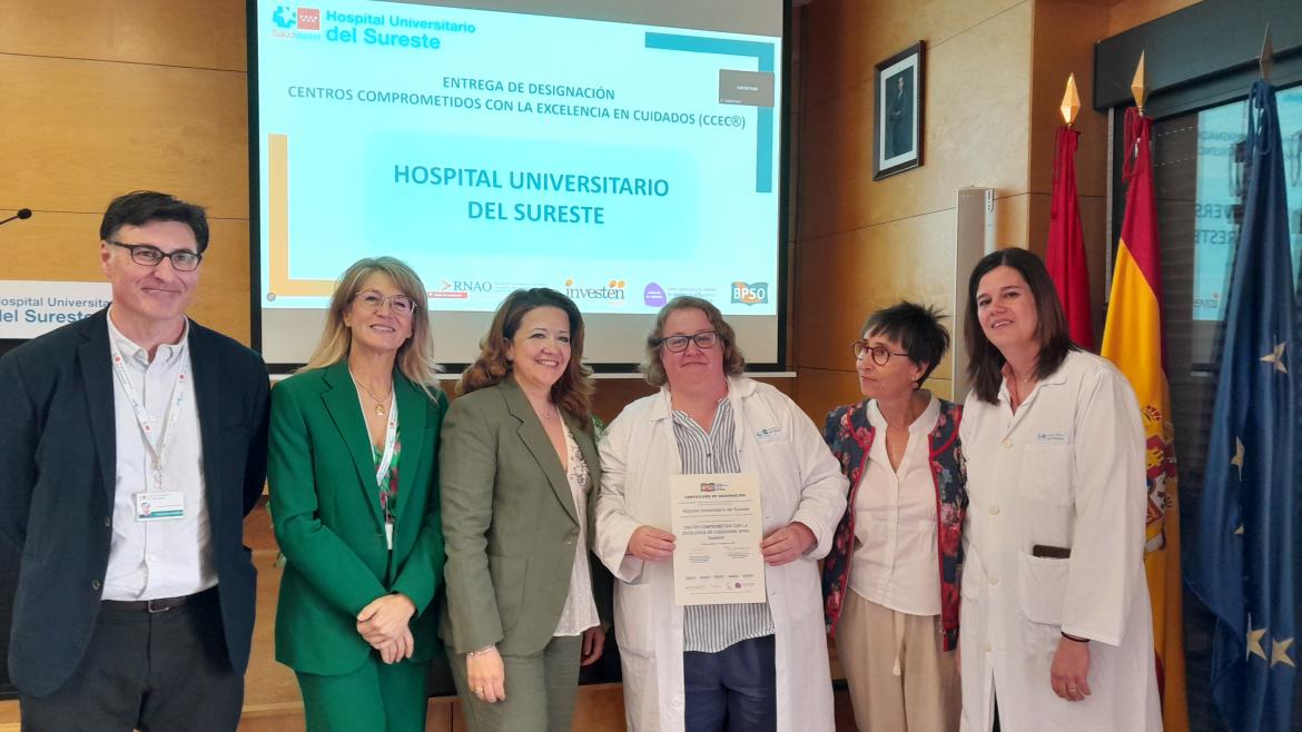 Posado de la entrega de acreditación BPSO al Hospital del Sureste