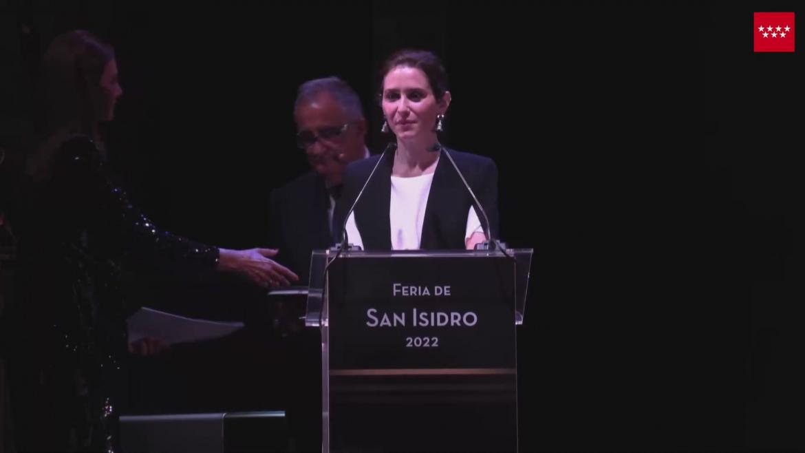  DÍAZ AYUSO RECIBE UN PREMIO POR SU APOYO A LA TAUROMAQUIA EN LA GALA DE PRESENTACIÓN DE LA FERIA DE SAN ISIDRO 2022