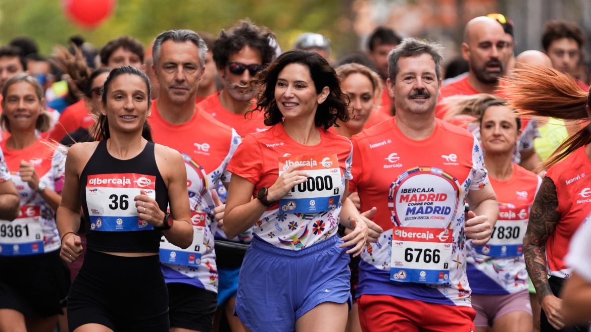  Díaz Ayuso participa en la XV carrera popular Madrid corre por Madrid y destaca su “sabor a Hispanidad”