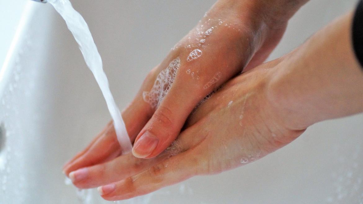 Imagen del artículo La Comunidad celebra la IV edición del concurso que conciencia sobre la importancia de mantener una correcta higiene de manos en los centros sanitarios