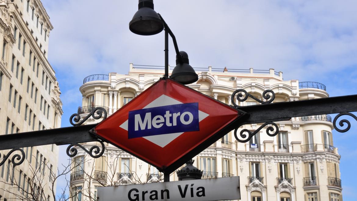 Metro Gran Vía Boca de Metro de la estación de Gran Vía