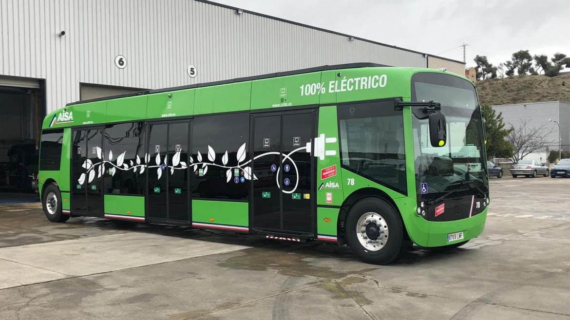 Autobús interurbano 100% eléctrico verde