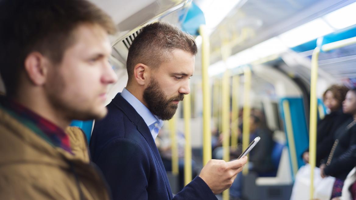 Avisos limpieza en interior vagones Metro de Madrid