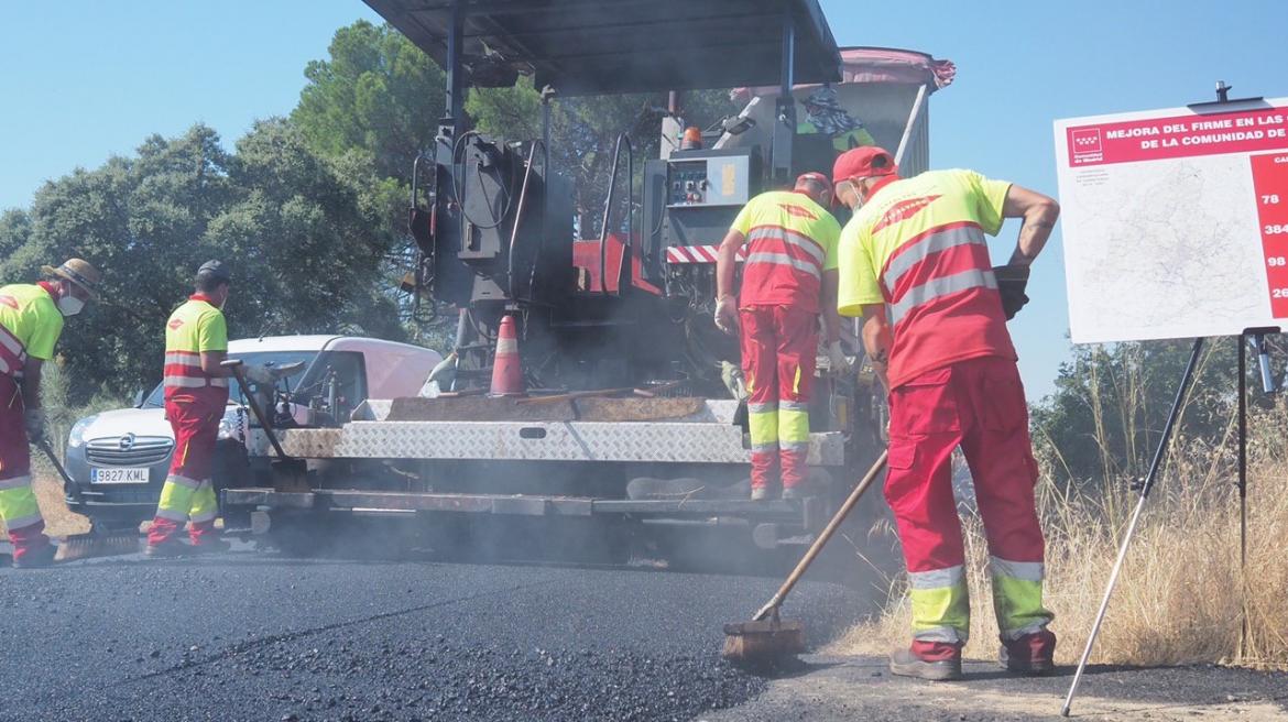 Obras de asfaltado en la carretera M-957