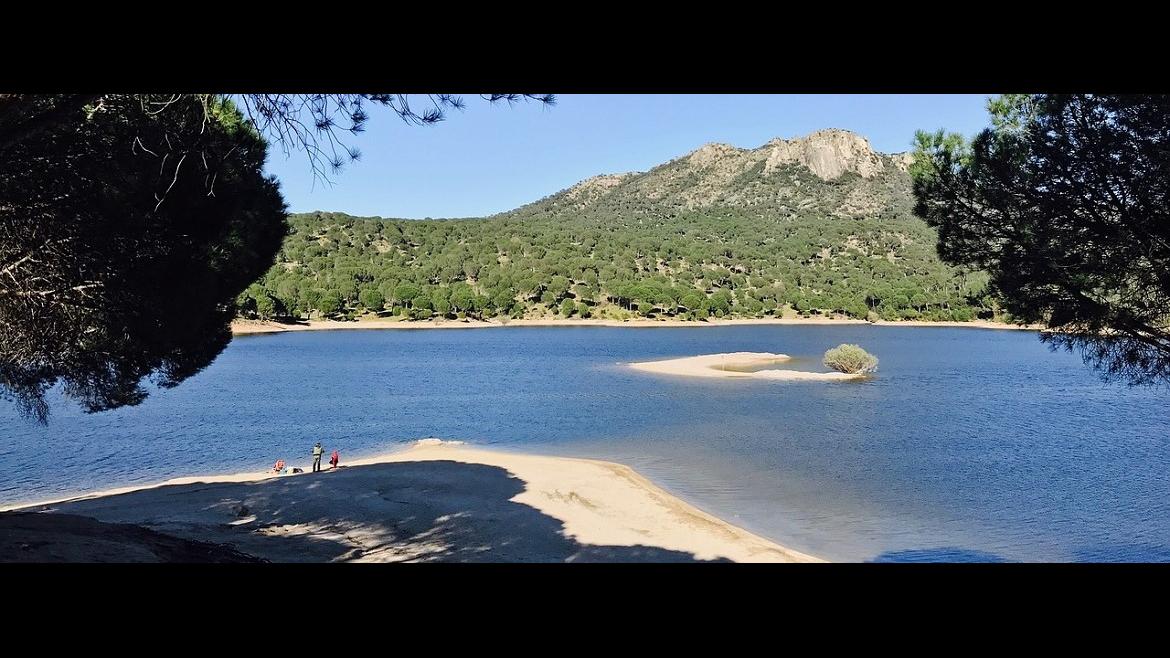 Playa Virgen de la Nueva en el embalse de San Juan