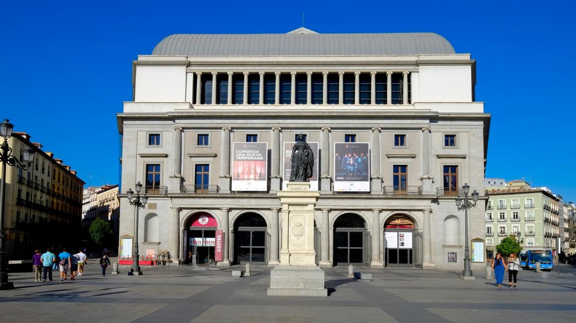fachada del Teatro Real