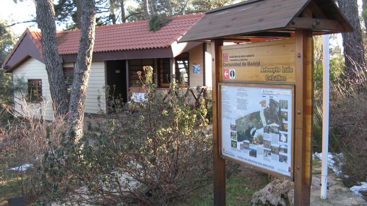 Imagen exterior del Centro Arboreto Luis Ceballos