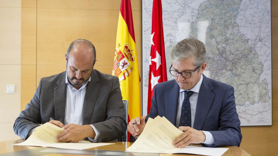 Rollán firma un convenio de colaboración con Plena Inclusión Madrid, federación que representa a un centenar de asociaciones 