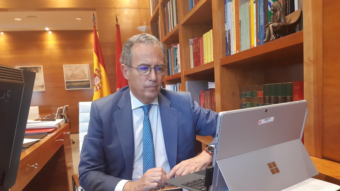 La Comunidad de Madrid aumentó este curso escolar sus previsiones de presencialidad en las aulas pese al COVID-19 .