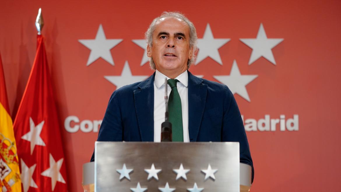 El consejero de Sanidad, Enrique Ruiz Escudero