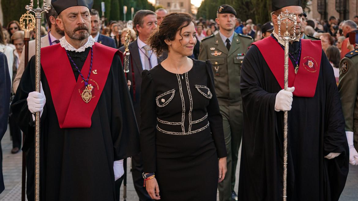 Díaz Ayuso, en la procesión del Santísimo Cristo Universitario de los Doctrinos y Nuestra Señora de la Esperanza en Alcalá de Henares La presidenta Isabel Díaz Ayuso en Alcalá de Henares