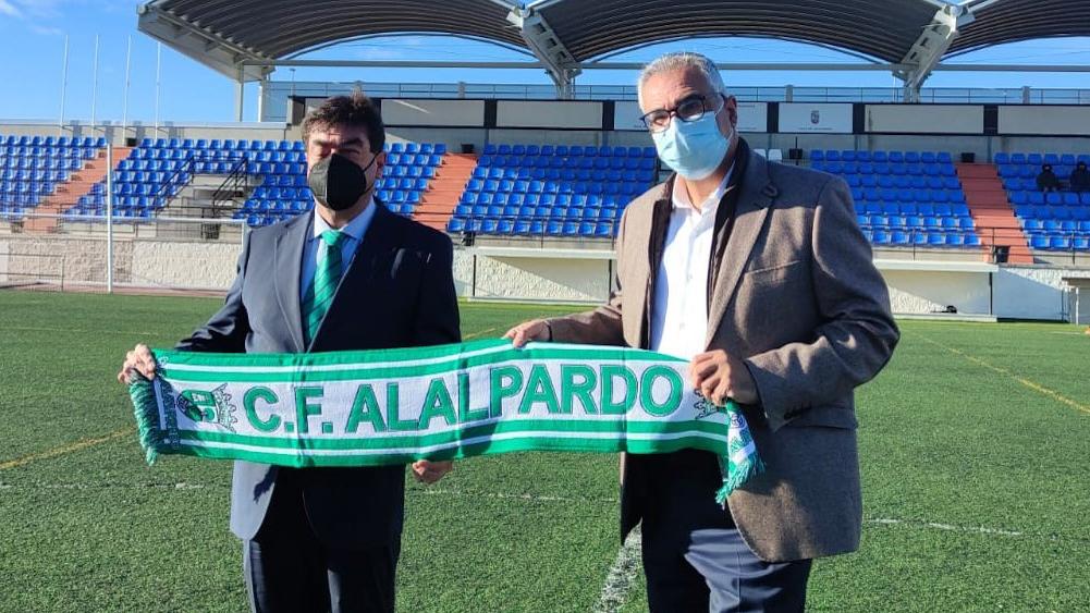 Carlos Izquierdo durante su visita a Valdeolmos-Alalpardo