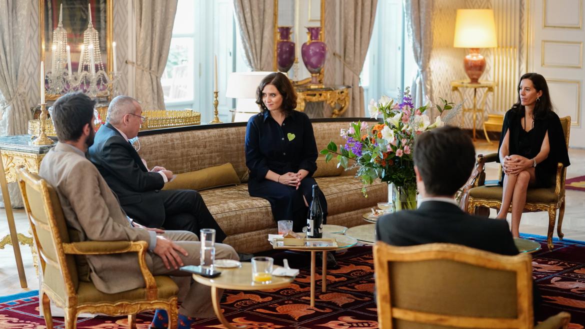 Díaz Ayuso se reúne con el embajador de Francia