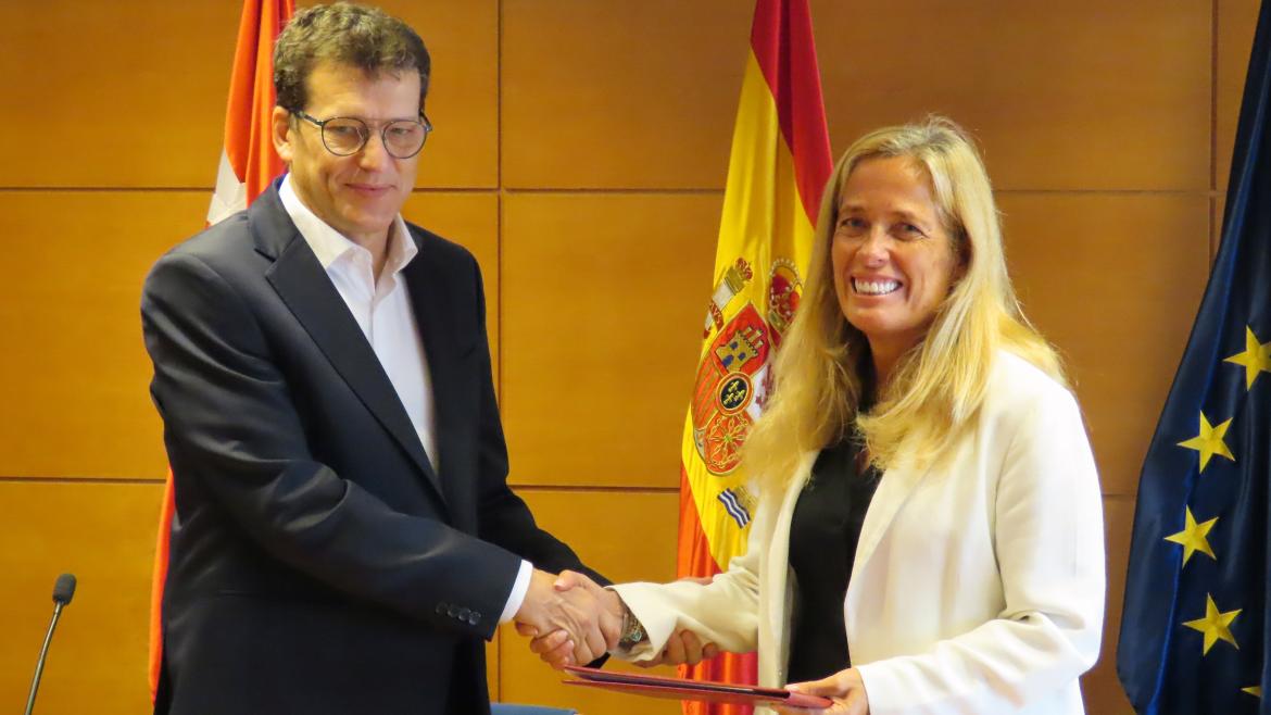 La consejera Rocío Albert durante la firma de un acuerdo de colaboración con la ciudad de Buenos Aires