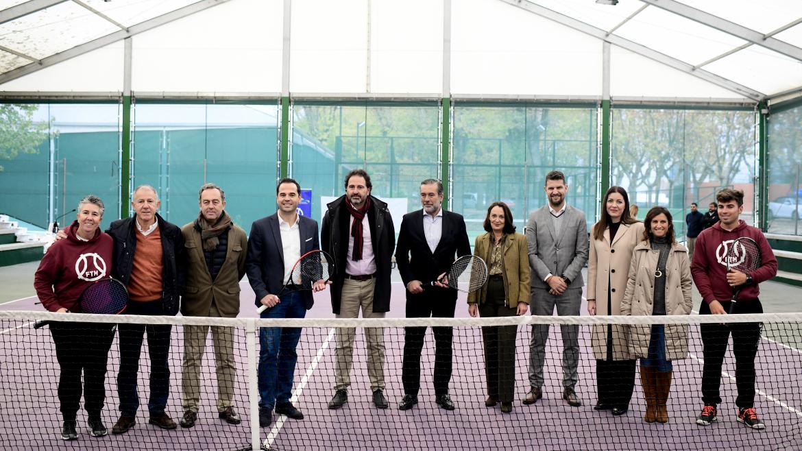 Aguado Impulsamos un convenio con la Federación de Tenis de Madrid para que el deporte sea la mejor herramienta de reinserción Ignacio Aguado y Enrique López suscriben convenio con la Federación de Tenis de Madrid
