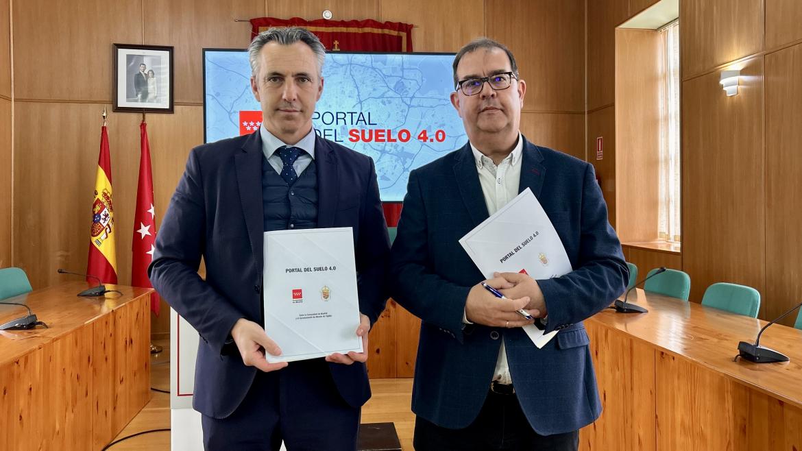 El consejero Carlos Novillo durante su visita a Morata de Tajuña