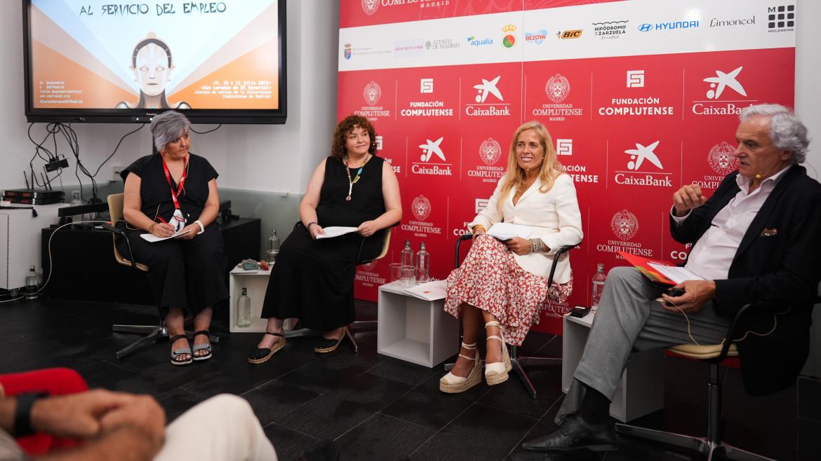 La consejera Rocío Albert en el curso Impacto de la digitalización y la IA en el mercado laboral