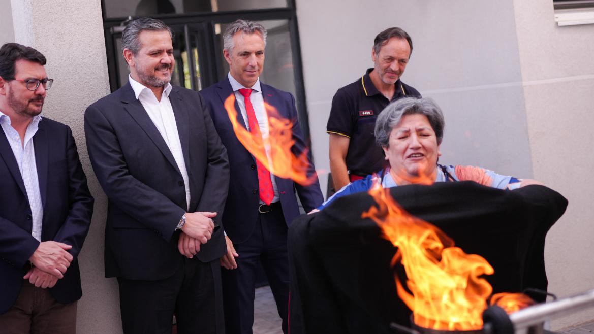 Los consejeros Jorge Rodrigo y Carlos Novillo durante la presentación de la campaña de instalación de detectores de humo en pisos