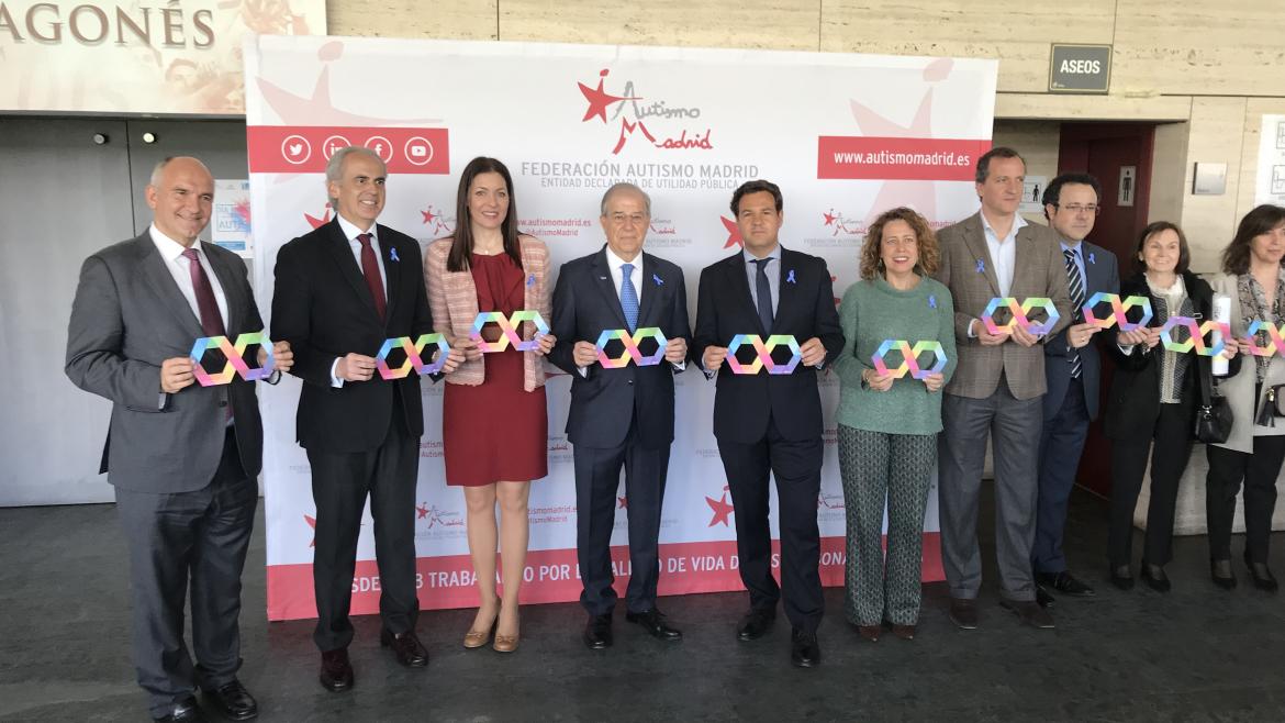 Lola Moreno y  Enrique Ruiz Escudero en la jornada de concienciación sobre el autismo organizada por la Federación de Autismo Madrid