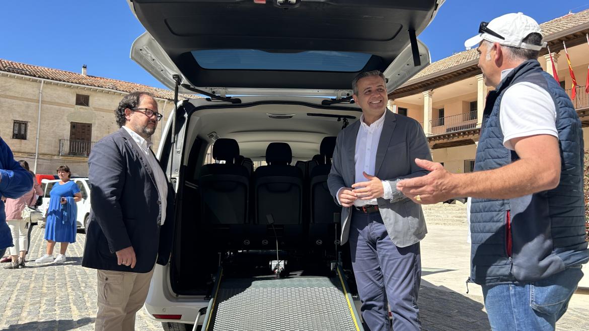El consejero Jorge Rodrigo en Torrelaguna