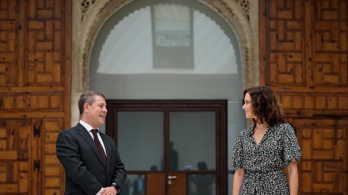 Isabel Díaz Ayuso se reúne con su homólogo en Castilla-La Mancha Isabel Díaz Ayuso en Toledo