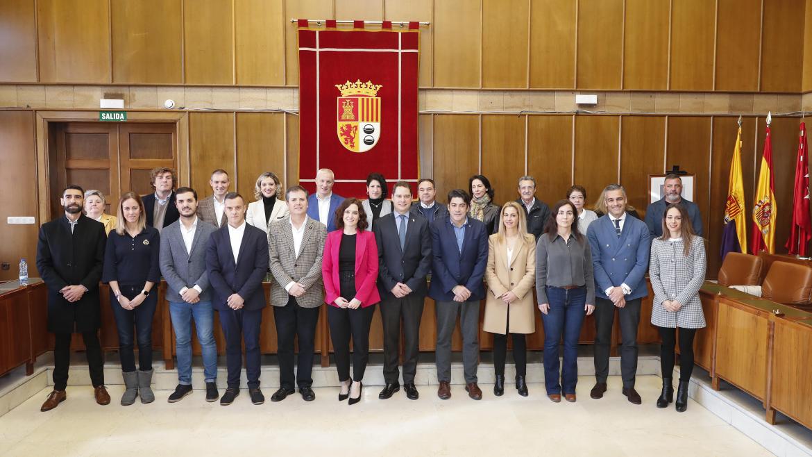 Isabel Díaz Ayuso durante su visita a Torrejón de Ardoz