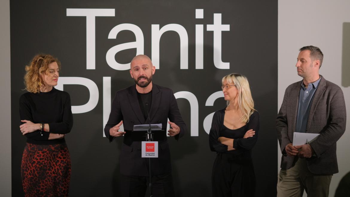 Jaime de los Santos inaugura la exposición ‘Es lo que es’ a Tanit Plana Jaime de los Santos inaugura la exposición ‘Es lo que es’ a Tanit Plana