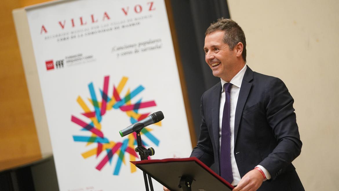 El consejero durante la celebración de la presentación