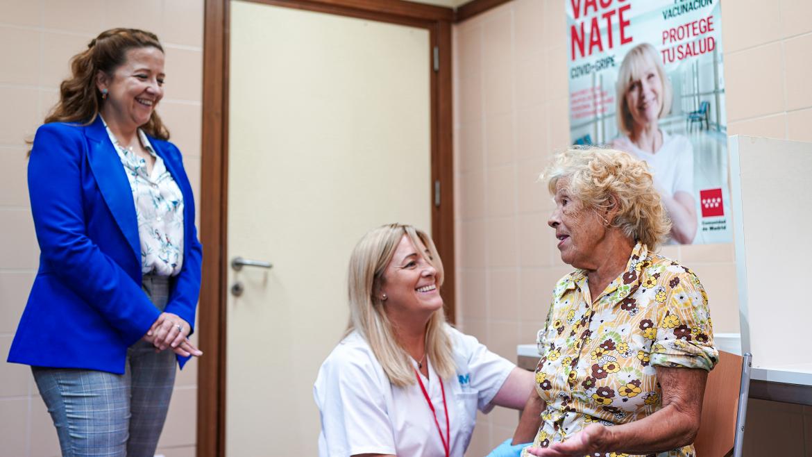Fátima Matute visita una consulta de Enfermería del Centro de Salud Alpes de la capital La consejera Fátima Matute durante su visita al Centro de Salud Alpes de la capital