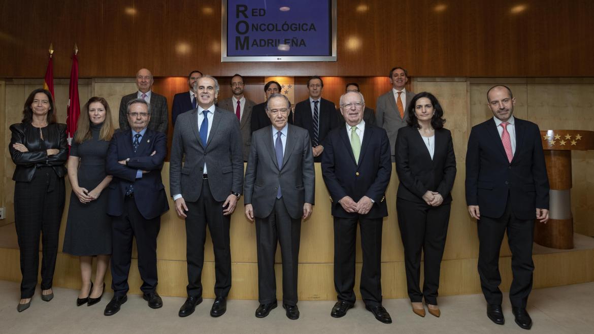 Foto de familia Ruiz Escudero con la Fundación Ortega y Gasset