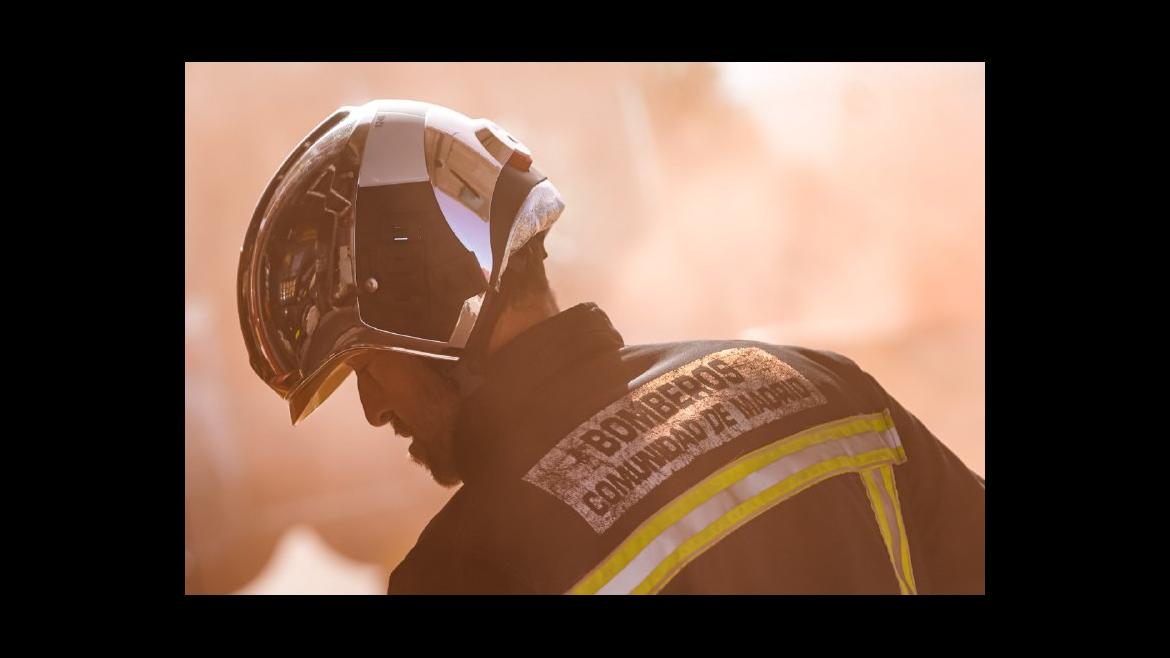 Primer plano de un bombero