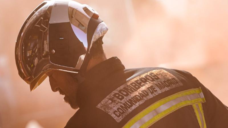 Primer plano de un bombero