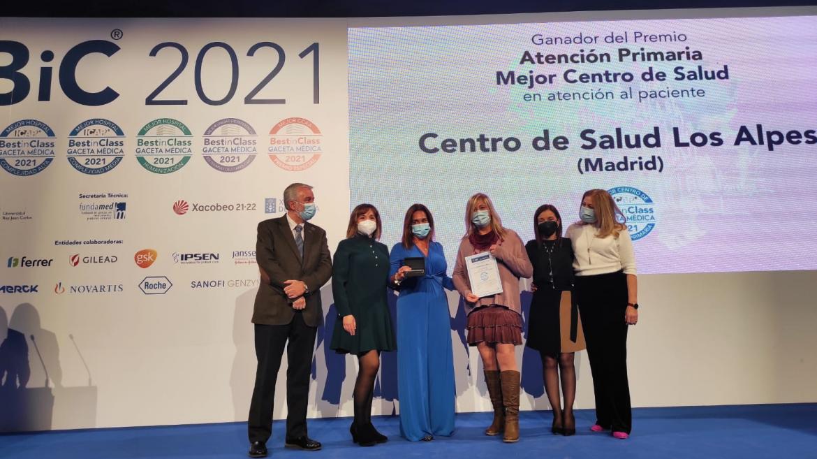 Entrega del premio BiC 2021 al CS Los Alpes como Mejor Centro de Atención Primaria