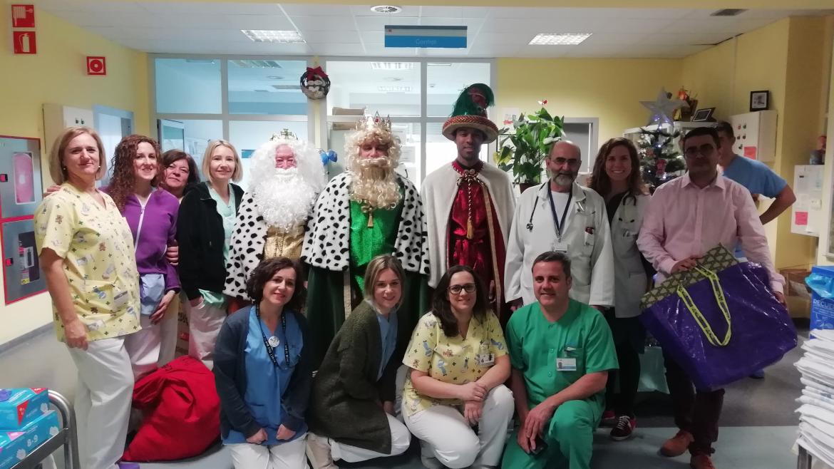 Los Reyes Magos de Oriente durante su visita al Hospital Universitario del Tajo