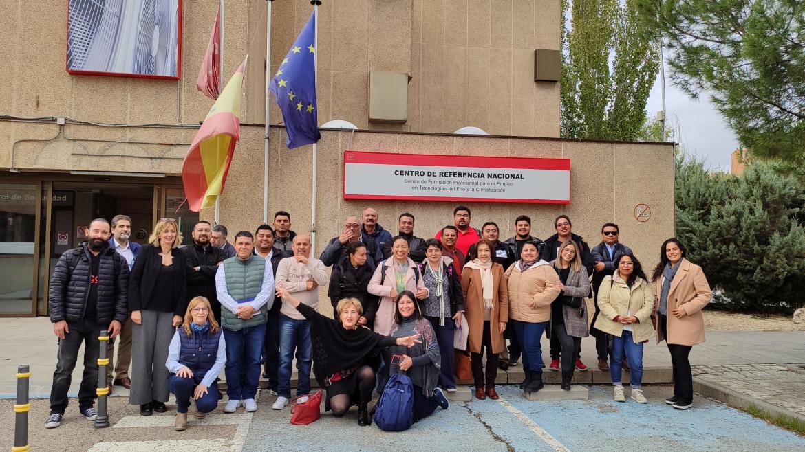 Grupo de formadores mejicanos en su visita al CRN de Frío y Climatización