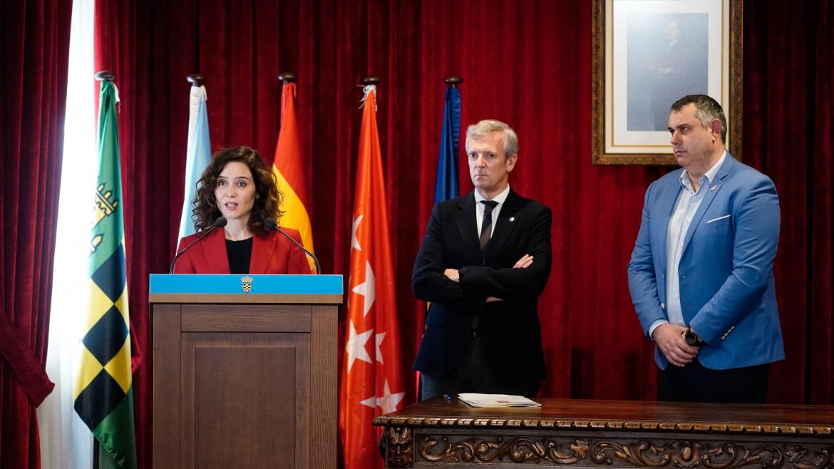 La presidenta junto a su homólogo de Galicia